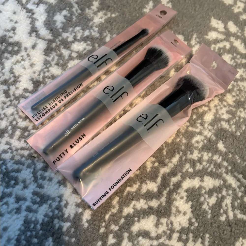 Makeup Brushes - Picture 2 of 4